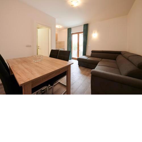 Apartments Antonia - 270m to sea
