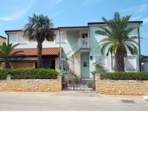 Apartments Azalea, Umag