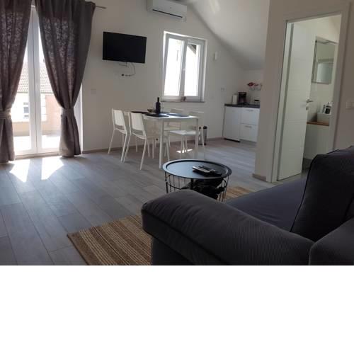 Apartments and Rooms B&B