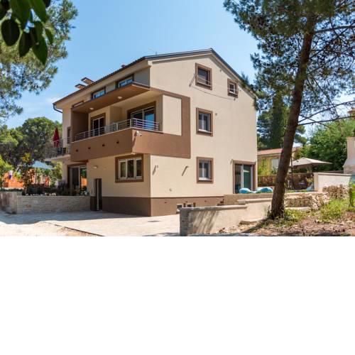 Apartments Beach House Villa