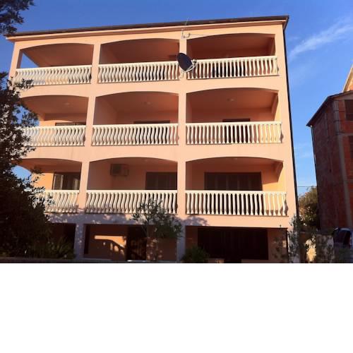 Apartments Bernarda 1