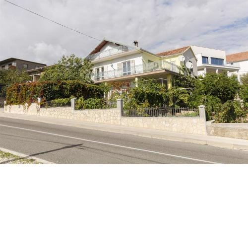 Apartments Bilo