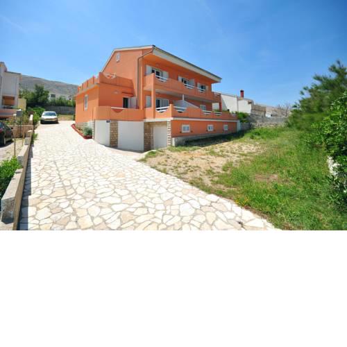 Apartments Blazenka