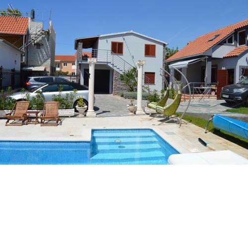 Apartments Branko 557