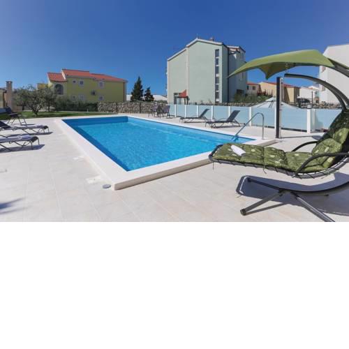 Apartments Bulj