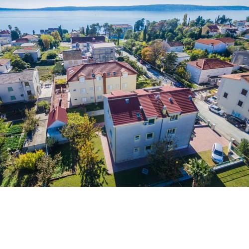 Apartments by the beach