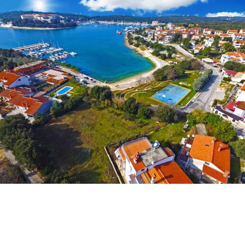 Apartments by the Sea 750