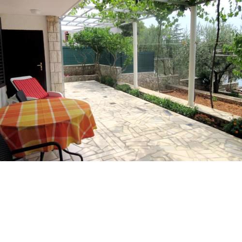 Apartments by the sea Bilo, Primosten - 4173