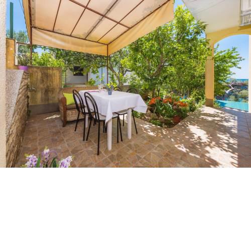 Apartments by the sea Bilo, Primosten - 4176