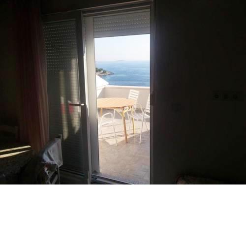 Apartments by the sea Bilo, Primosten - 4208