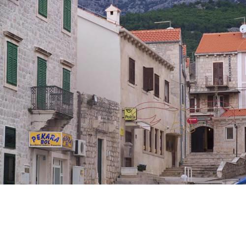 Apartments by the sea Bol, Brac - 13539