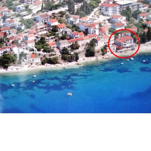 Apartments by the sea Brist, Makarska - 15465