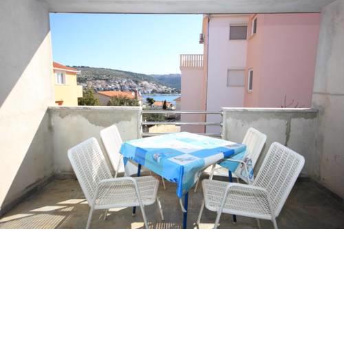 Apartments by the sea Businci, Ciovo - 7574