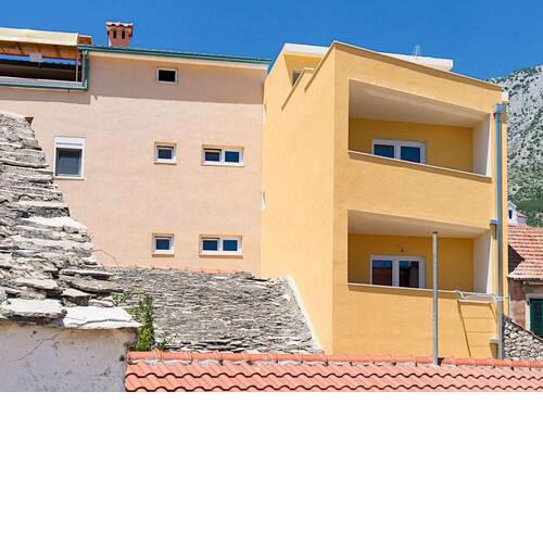 Apartments by the sea Igrane, Makarska - 18405