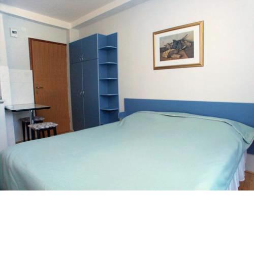 Apartments by the sea Komiza, Vis - 2429