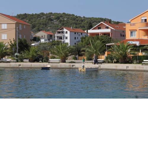 Apartments by the sea Kukljica, Ugljan - 8402