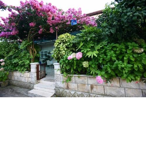 Apartments by the sea Loviste, Peljesac - 15150