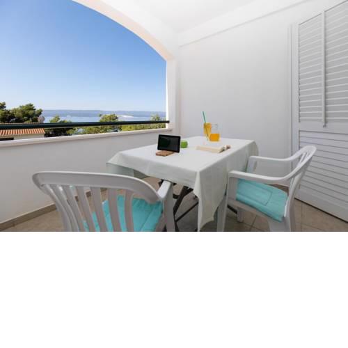 Apartments by the sea Medici, Omis - 1046