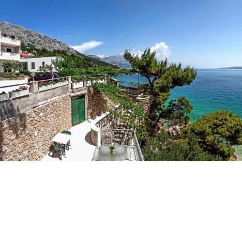 Apartments by the sea Medici, Omis - 1047