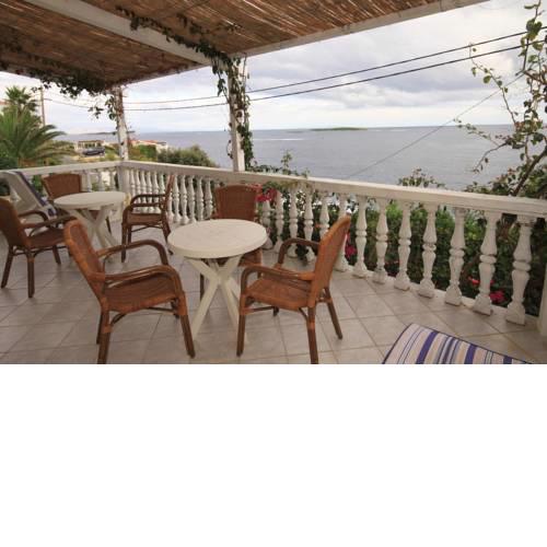 Apartments by the sea Milna, Vis - 8917