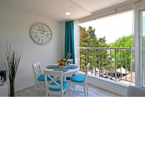 Apartments by the sea Murter - 18306