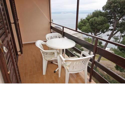 Apartments by the sea Nemira, Omis - 5884