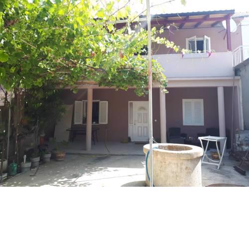 Apartments by the sea Nin, Zadar - 15732