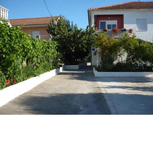 Apartments by the sea Okrug Donji, Ciovo - 11144