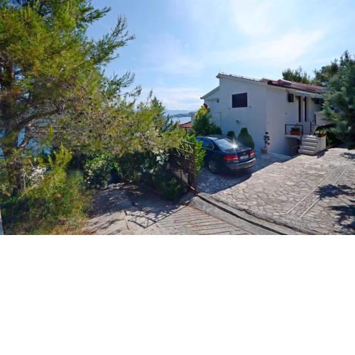 Apartments by the sea Okrug Donji, Ciovo - 12502