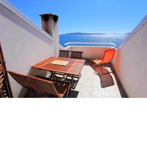 Apartments by the sea Okrug Donji, Ciovo - 2977