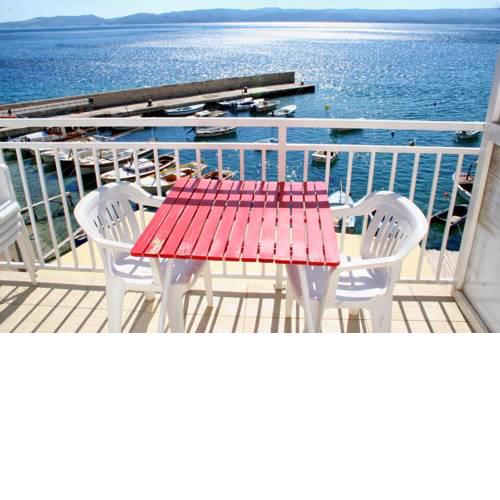 Apartments by the sea Pisak (Omis) - 2825