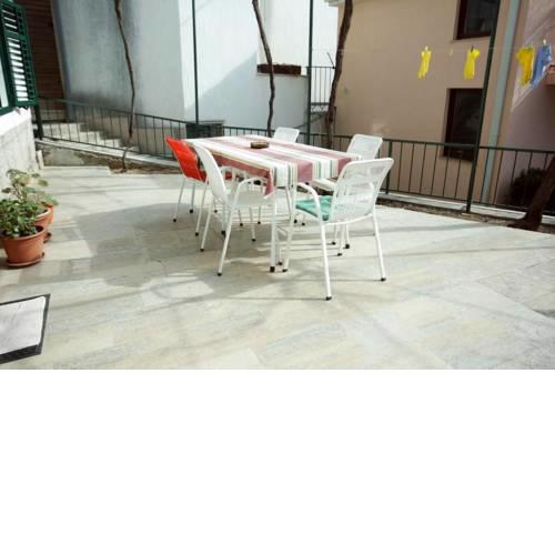 Apartments by the sea Pisak, Omis - 7570