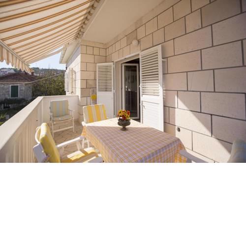 Apartments by the sea Postira, Brac - 12291