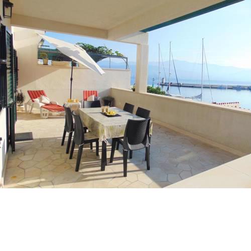 Apartments by the sea Postira, Brac - 702