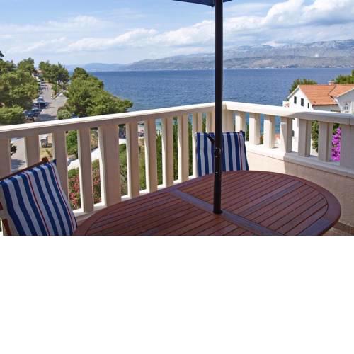 Apartments by the sea Postira, Brac - 705
