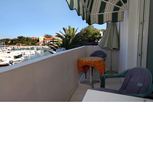Apartments by the sea Preko, Ugljan - 3489
