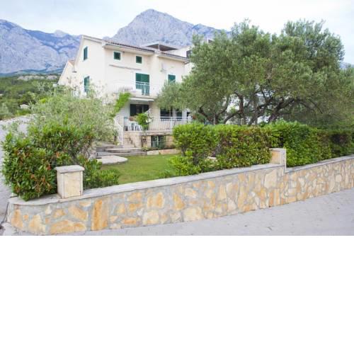 Apartments by the sea Promajna, Makarska - 2588