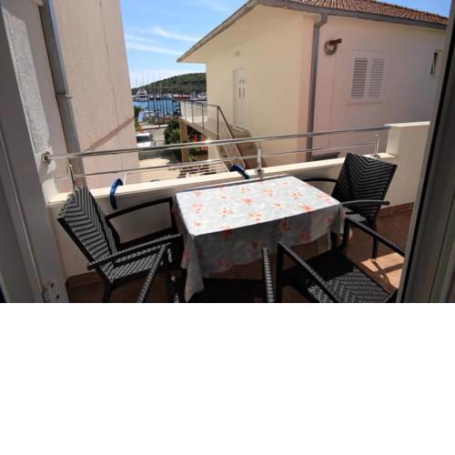 Apartments by the sea Rogoznica - 1089