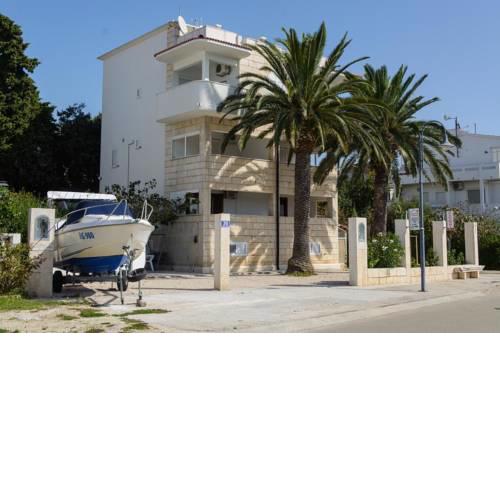 Apartments by the sea Rogoznica - 11929