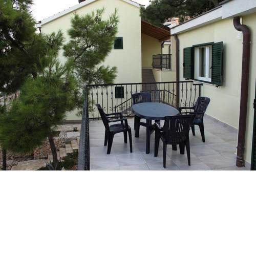 Apartments by the sea Rogoznica - 3198