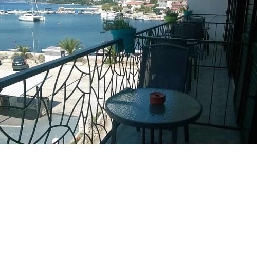 Apartments by the sea Seget Vranjica, Trogir - 6597