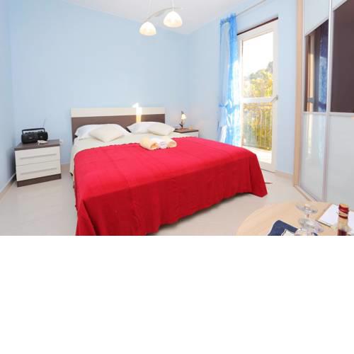 Apartments by the sea Slatine, Ciovo - 10355