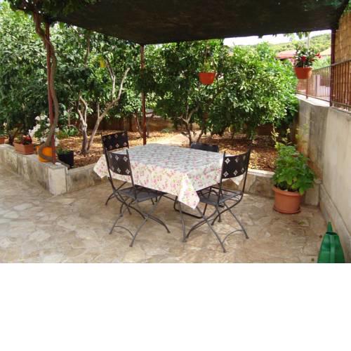 Apartments by the sea Slatine, Ciovo - 12176