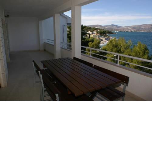 Apartments by the sea Slatine, Ciovo - 4294