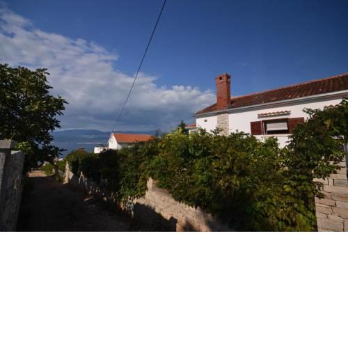 Apartments by the sea Splitska, Brac - 11339