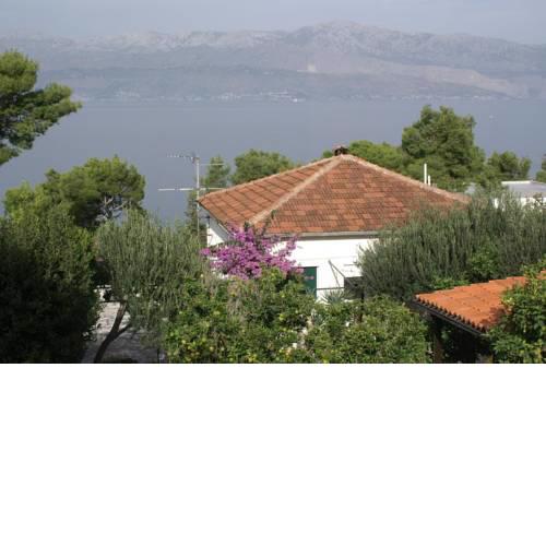 Apartments by the sea Splitska, Brac - 2865