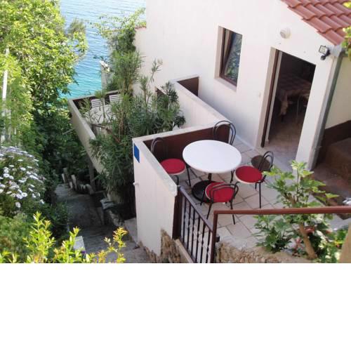 Apartments by the sea Stanici, Omis - 1049