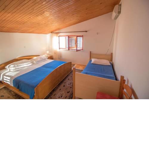 Apartments by the sea Stanici, Omis - 12723