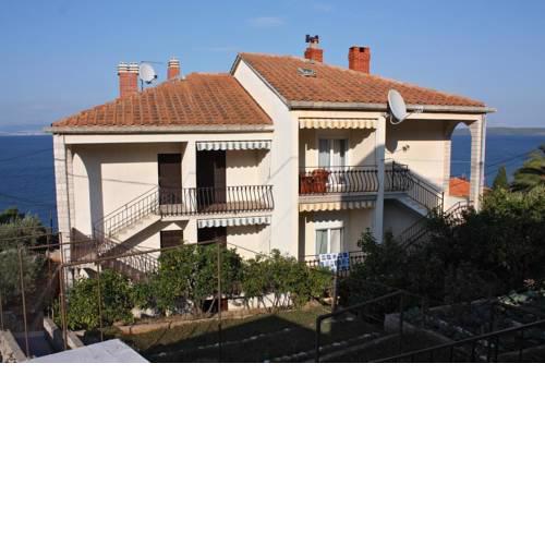 Apartments by the sea Stomorska, Solta - 778