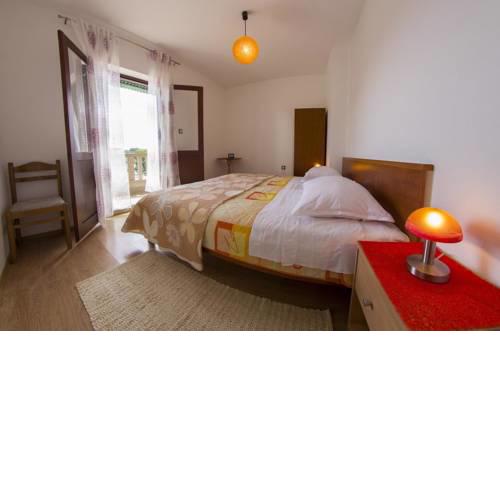 Apartments by the sea Sumartin, Brac - 2951